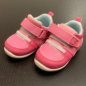 Munchkin by Stride Rite Baby shoes